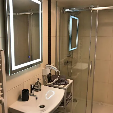 Zur Goldenen Traube *